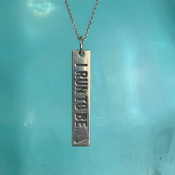 20 L Run To Be Nike Tiffany Co Necklace 